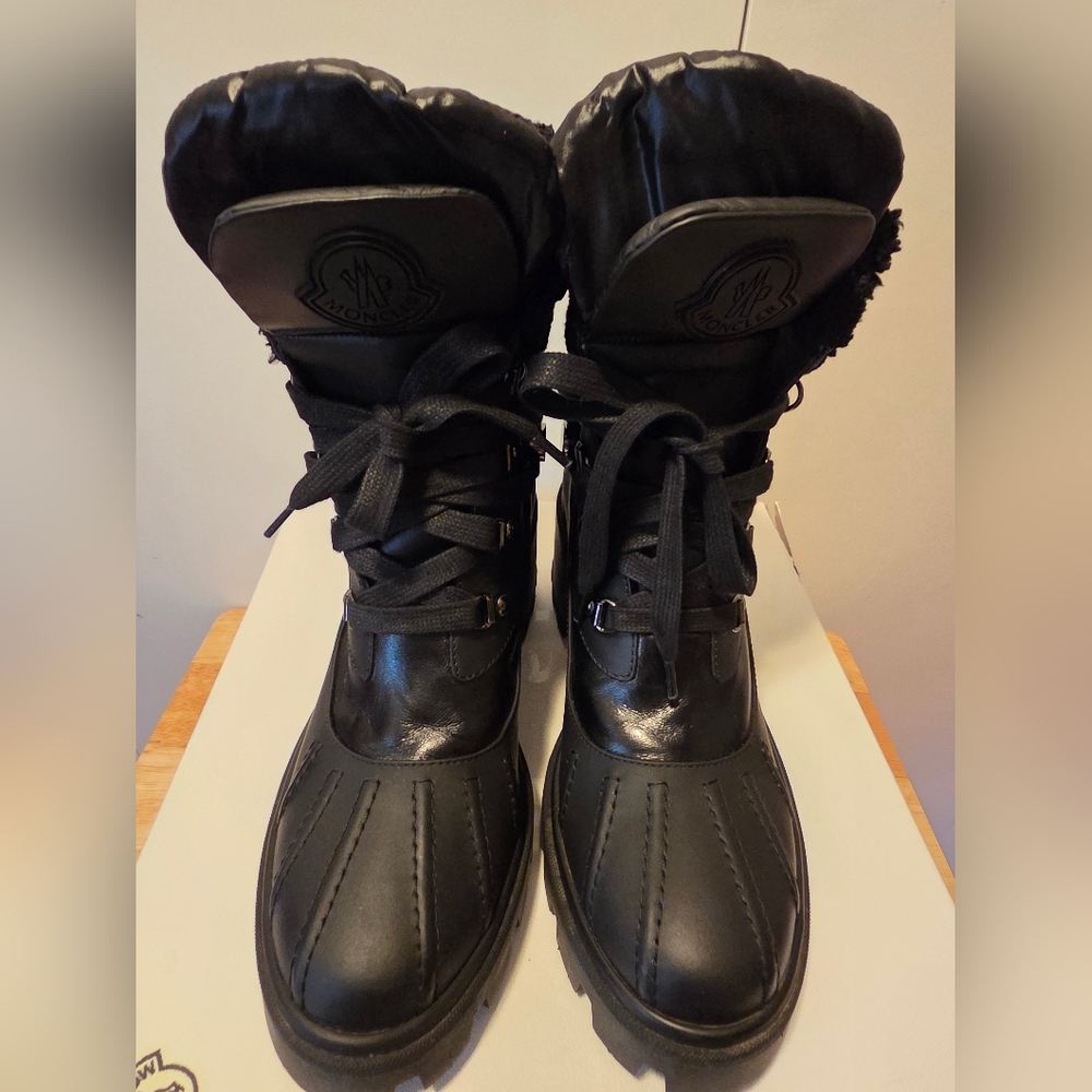 Moncler Women's Black Corinne Faux Shearling Cuff Hiking Boots Sz US 10